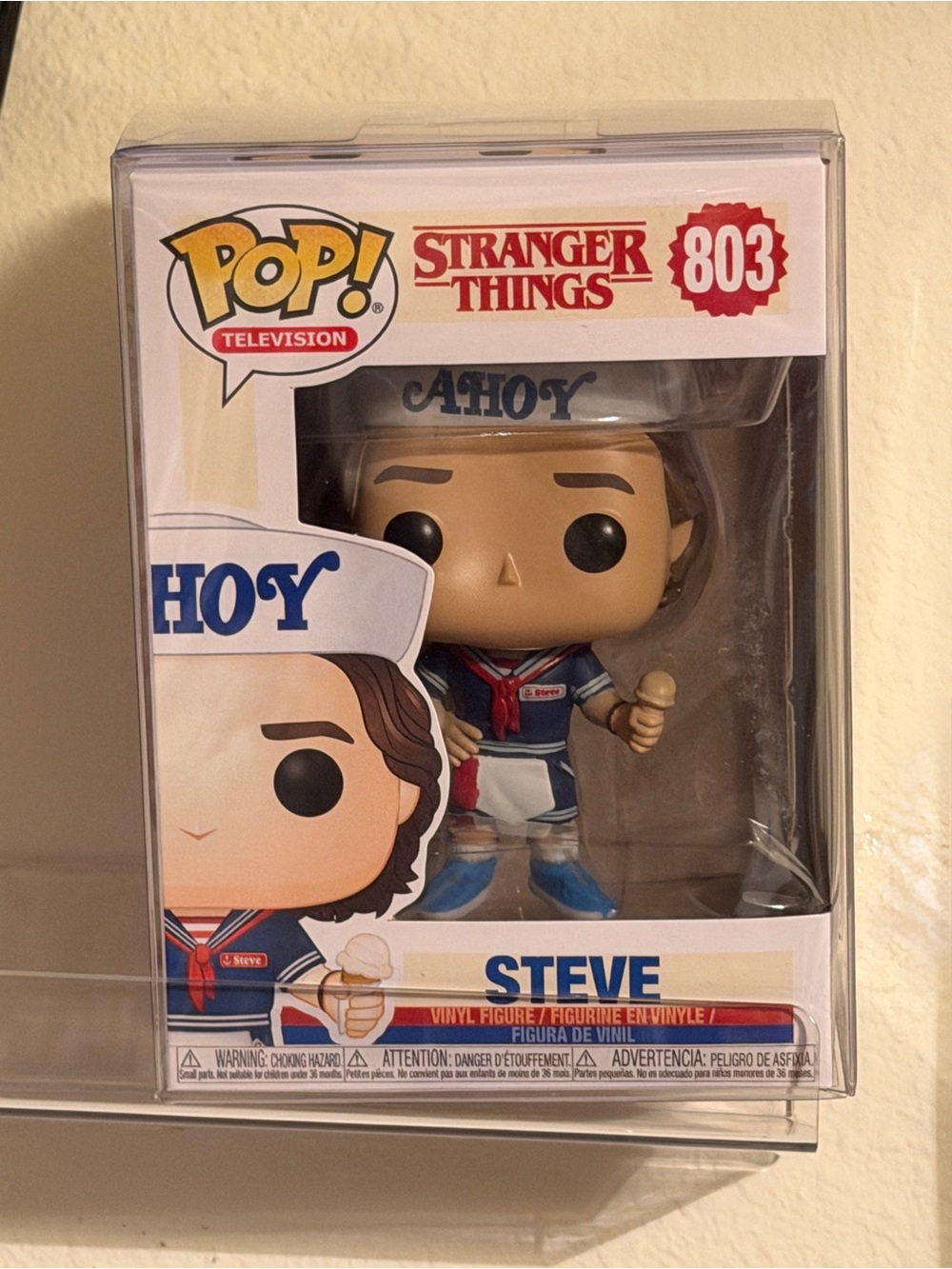 Funko Pop! Television Stranger Things #803 Steve (Blue & White Sailor Outfit)